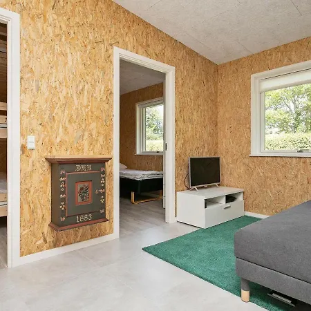 12 Person In V Ggerl Se * Bøtø By